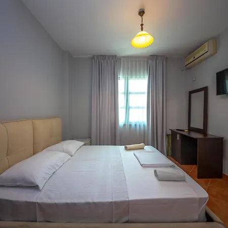 Ramses Ks Otel Golem (Tirana)