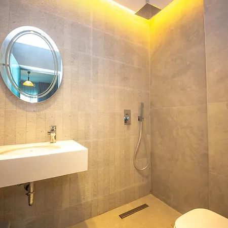 Ramses Ks Hotel Golem (Tirana)