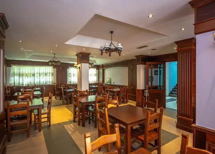 Ramses Ks Golem (Tirana)